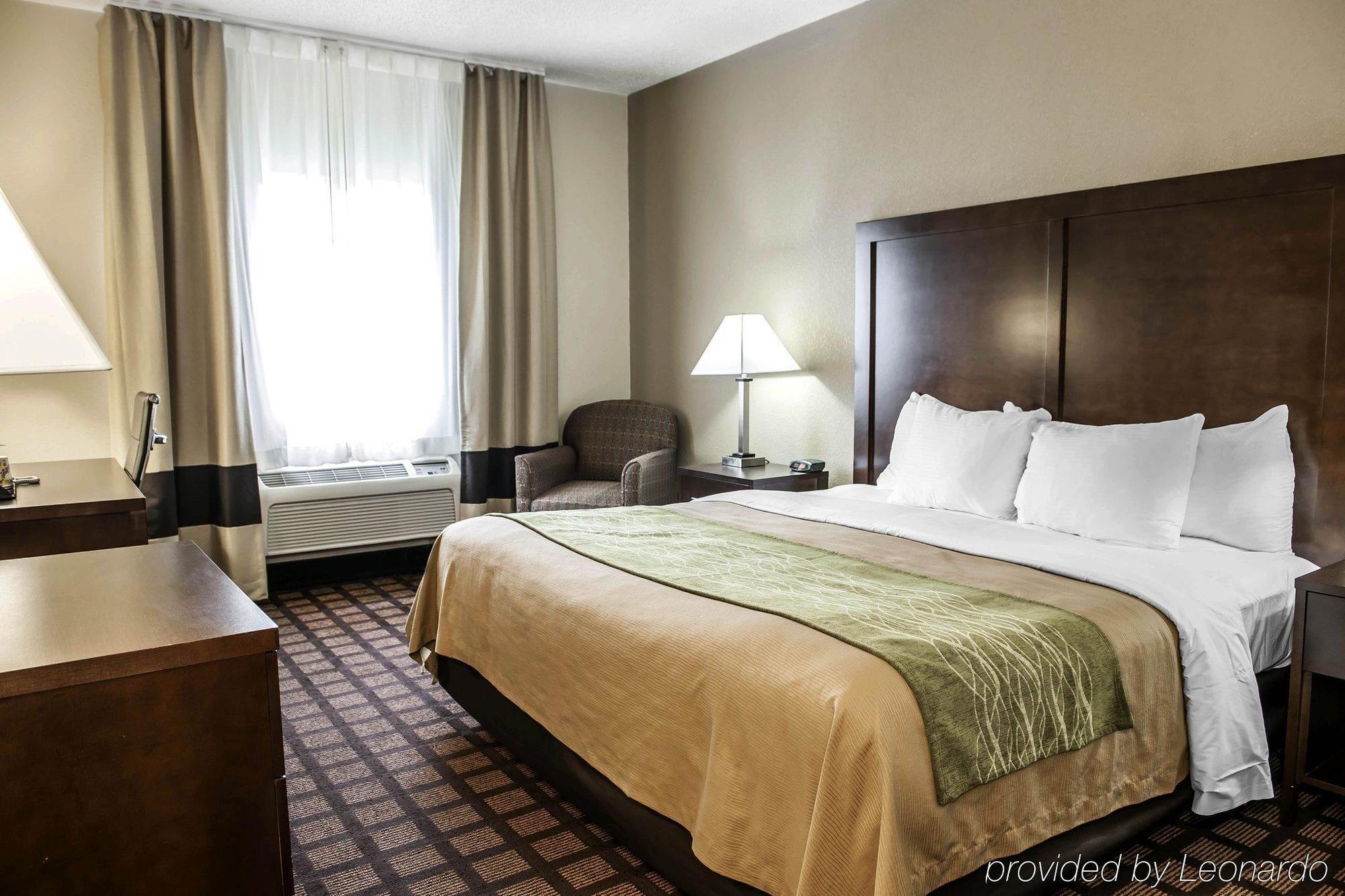 Готель Baymont By Wyndham Richmond I-70 Екстер'єр фото